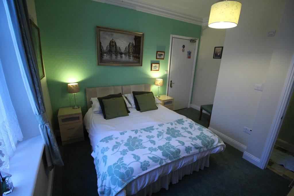 Bed and Breakfast Bluestones Кесвик Номер фото